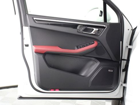 New 2026 Porsche Macan S AWD/4WD image 21