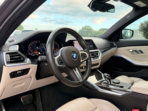 Used 2020 BMW 330i Sedan w/ M Sport Package RWD image 21