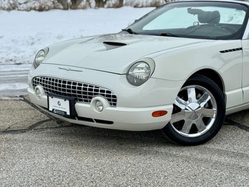 Used 2002 Ford Thunderbird Base image 4