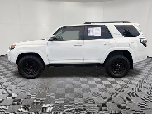 Used 2023 Toyota 4Runner TRD Off-Road AWD/4WD image 4