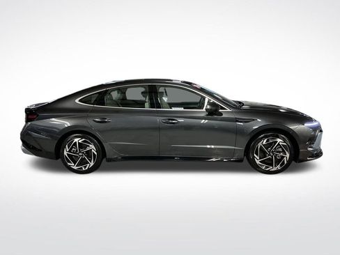 Used 2024 Hyundai Sonata SEL w/ Convenience Package image 7