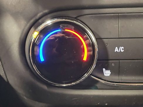 Used 2023 Chevrolet TrailBlazer ACTIV image 30