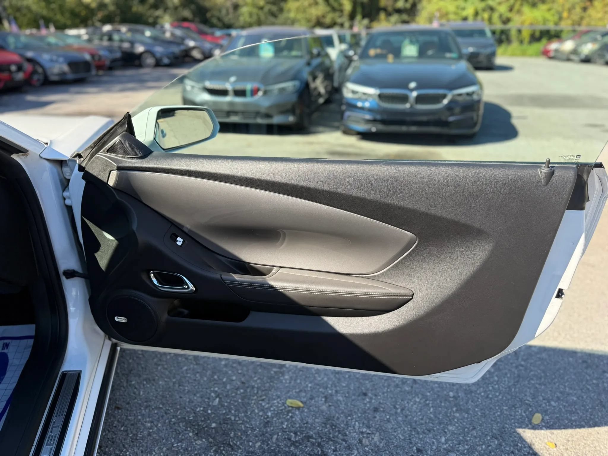 Used 2011 Chevrolet Camaro SS RWD image 17