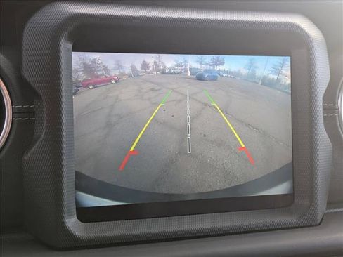 Used 2019 Jeep Wrangler Unlimited Sahara image 14