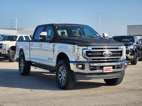 Used 2022 Ford F250 Lariat w/ Lariat Ultimate Package AWD/4WD image 3