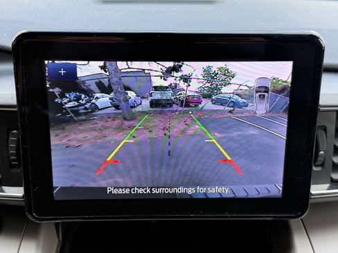 Used 2023 Ford Explorer XLT w/ Equipment Group 202A AWD/4WD image 36