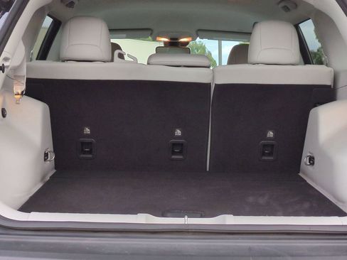 Used 2021 Jeep Cherokee Latitude Plus w/ Security Package image 22