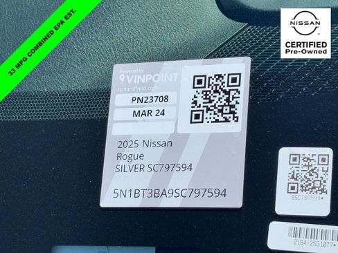 Certified 2025 Nissan Rogue SV FWD image 30