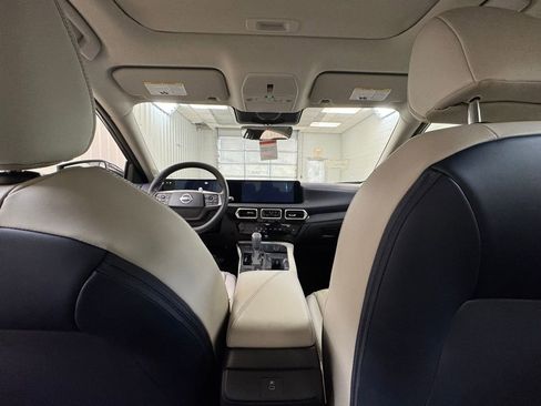 New 2026 Nissan Sentra SL w/ Floor Mat Package FWD image 18