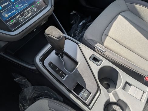 Used 2024 Subaru Crosstrek 2.0i image 25