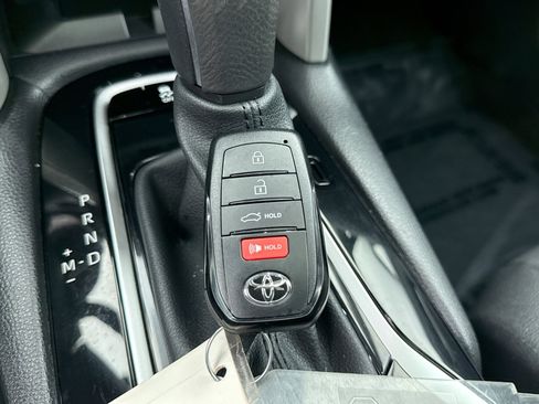 Used 2024 Toyota Corolla Cross XLE w/ Convenience Package AWD/4WD image 26