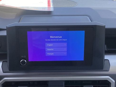 Certified 2025 Toyota Tacoma SR5 image 18