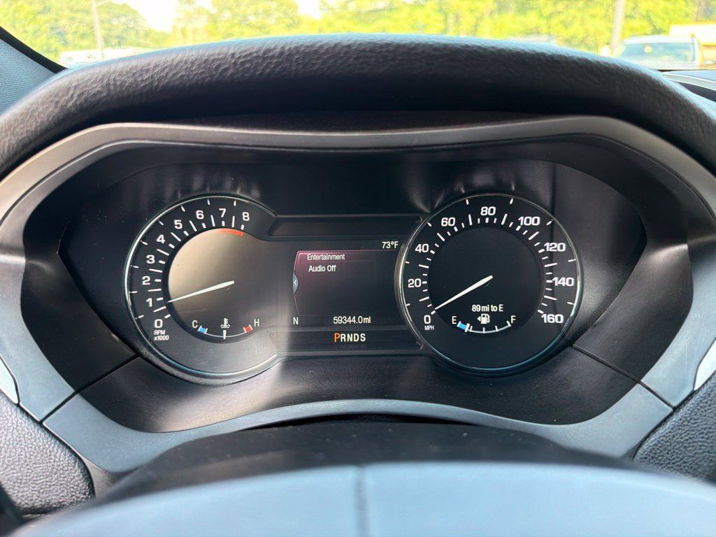 Used 2020 Lincoln MKZ FWD image 9