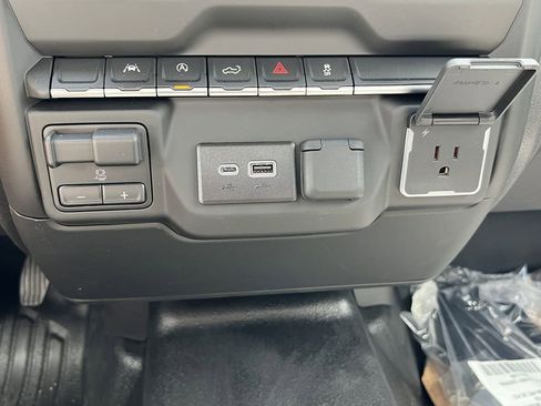 New 2024 Chevrolet Silverado 1500 W/T w/ Trailering Package image 22