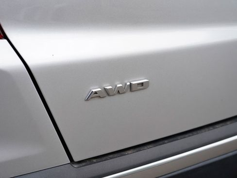 Used 2019 Cadillac XT5 Luxury AWD/4WD image 10