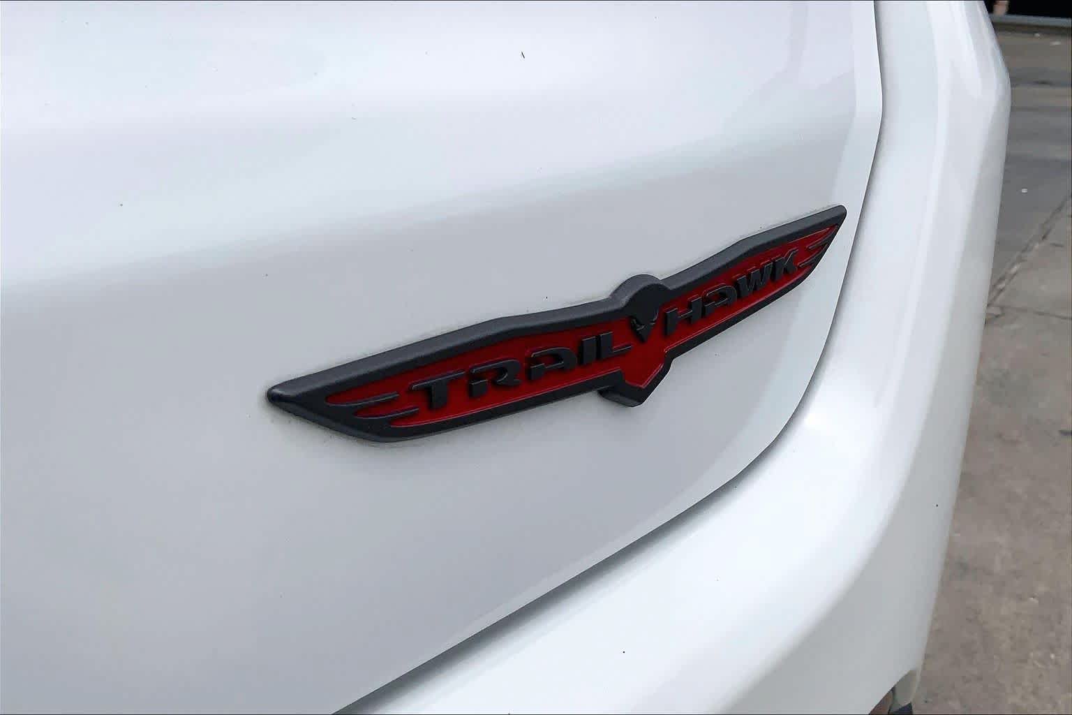 Used 2022 Jeep Compass Trailhawk AWD/4WD image 9