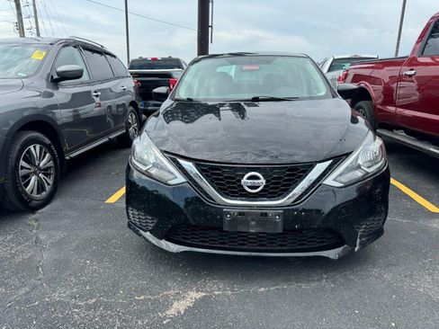 Used 2016 Nissan Sentra S FWD image 3