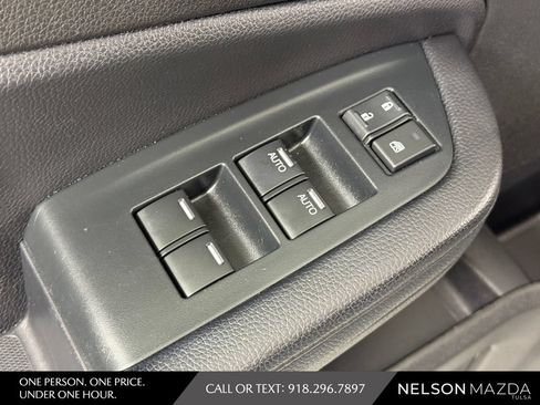 Used 2022 Honda Pilot Touring image 19