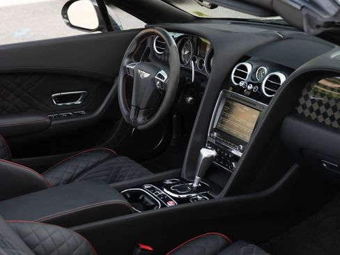 Used 2018 Bentley Continental GT Supersports AWD/4WD image 28