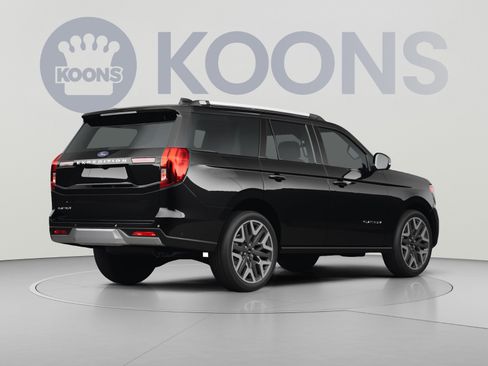Used 2025 Ford Expedition Platinum AWD/4WD image 4