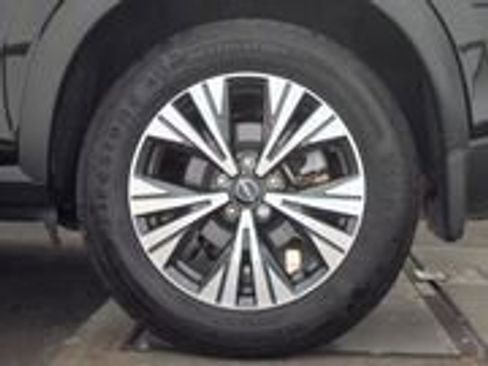 Used 2023 Nissan Rogue SV image 9