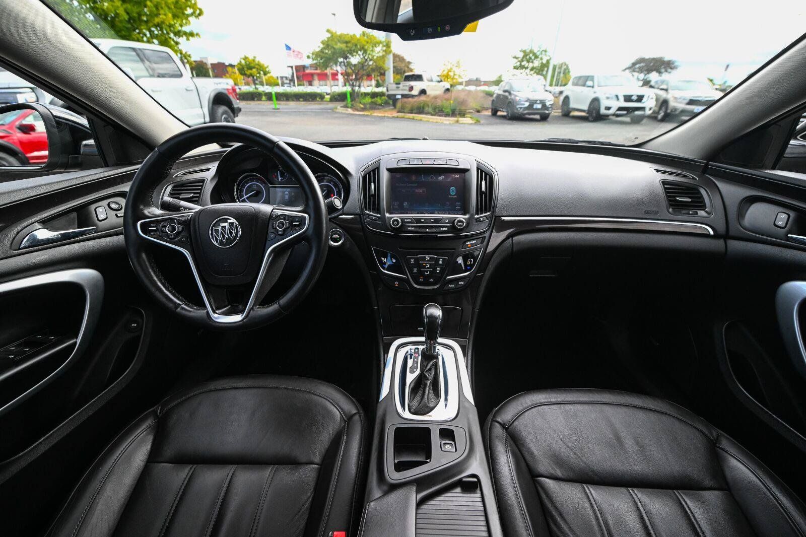 Used 2016 Buick Regal Premium FWD image 38