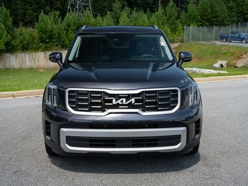 Used 2025 Kia Telluride S FWD image 2