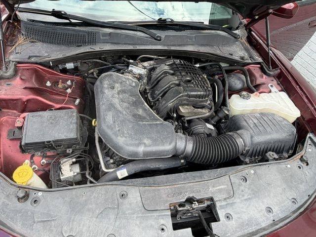 Used 2017 Dodge Charger SE RWD image 8