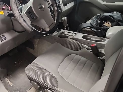 Used 2012 Nissan Frontier SV w/ Sport Appearance Pkg image 1