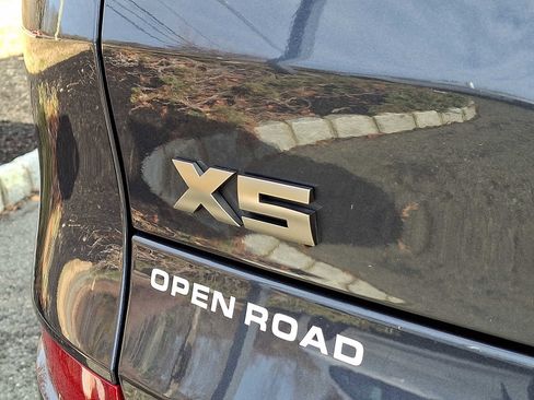 Used 2020 BMW X5 M50i w/ Executive Package image 32