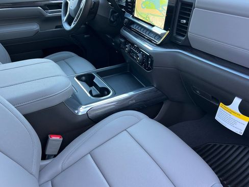 New 2026 Chevrolet Silverado 2500 LTZ w/ LTZ Premium Package AWD/4WD image 15