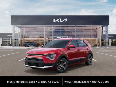 New 2025 Kia Niro LX