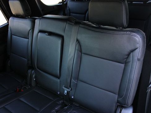 Used 2023 GMC Yukon SLE w/ Max Trailering Package image 31