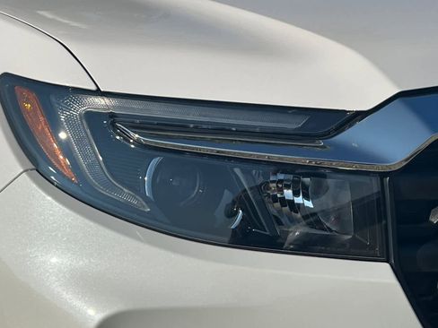 Used 2025 Honda Ridgeline RTL image 33