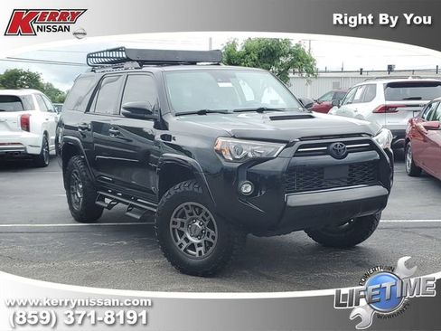 Used 2021 Toyota 4Runner Venture w/ Moonroof Package AWD/4WD image 1