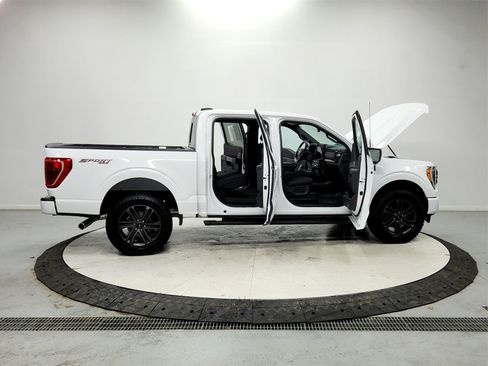 Used 2022 Ford F150 XLT w/ Equipment Group 302A High image 16