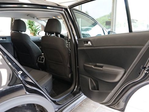 Used 2020 Kia Sportage LX AWD/4WD image 44