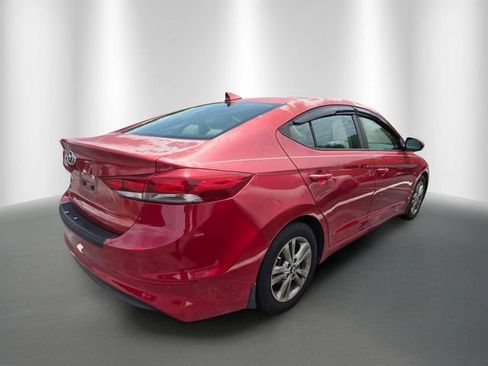Used 2018 Hyundai Elantra Value Edition FWD image 4