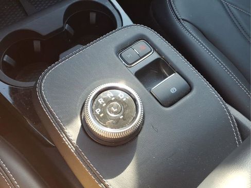 Used 2023 Ford Mustang Mach-E Select image 9