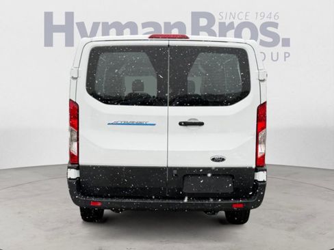 Used 2023 Ford E-Transit Low Roof image 4