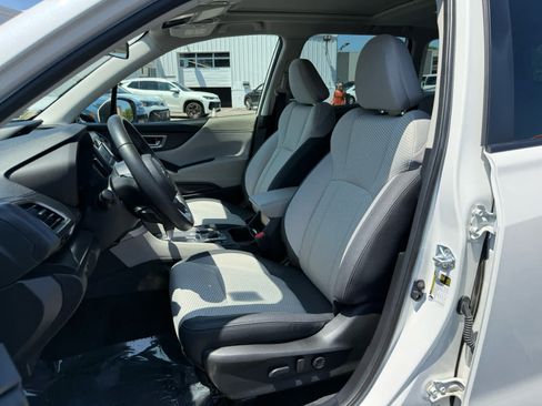 Used 2023 Subaru Forester Premium AWD/4WD image 19