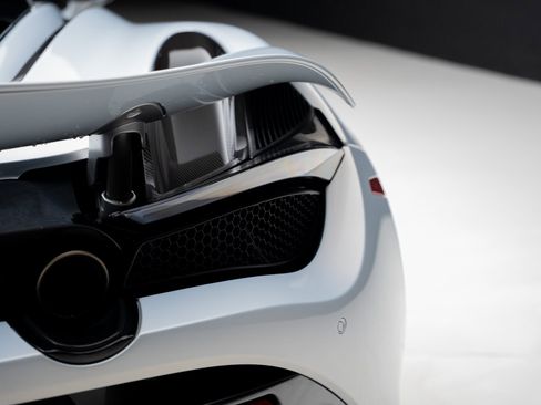 Used 2018 McLaren 720S image 29