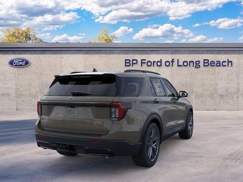 New 2026 Ford Explorer ST-Line w/ ST-Line Street Pack RWD image 8