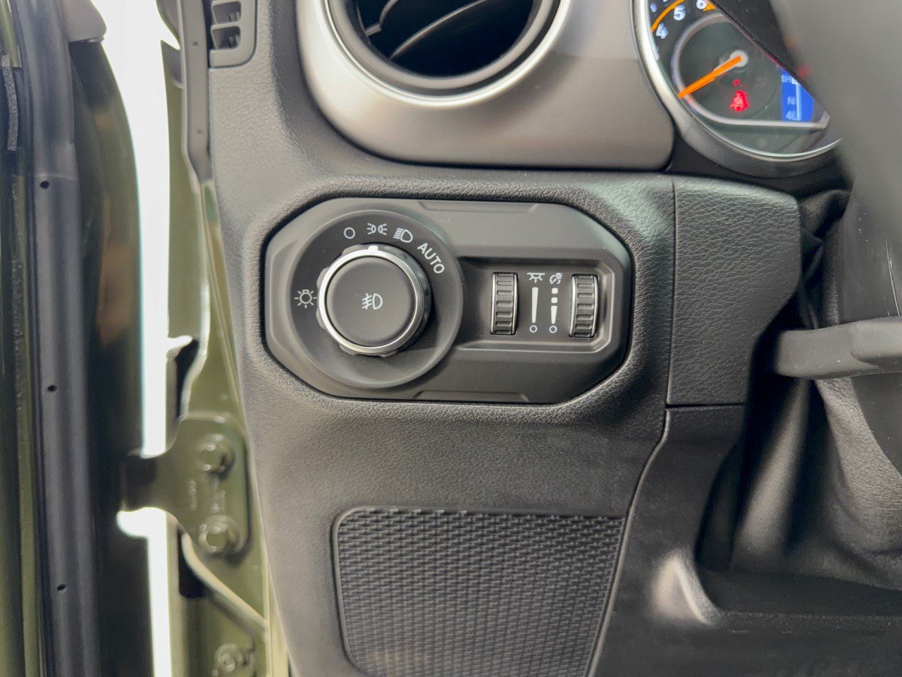 Used 2021 Jeep Wrangler Unlimited Sport AWD/4WD image 31
