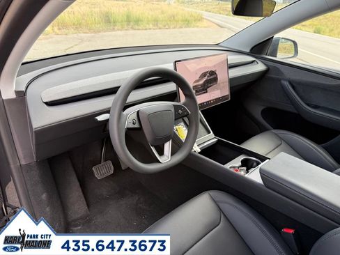 Used 2026 Tesla Model Y AWD image 15