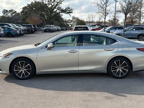 Used 2023 Lexus ES 350 w/ Premium Package image 2