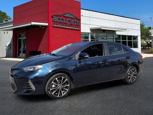 Used 2019 Toyota Corolla XSE FWD image 1