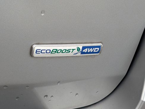 Used 2020 Ford Explorer XLT w/ Equipment Group 202A AWD/4WD image 7