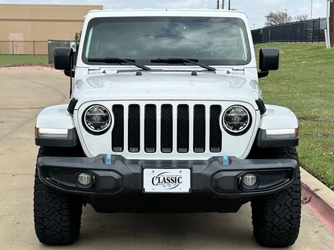 Used 2021 Jeep Wrangler Unlimited Sahara image 8