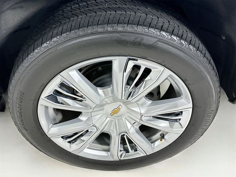 Used 2024 Chevrolet Tahoe High Country w/ Advanced Technology Package image 35